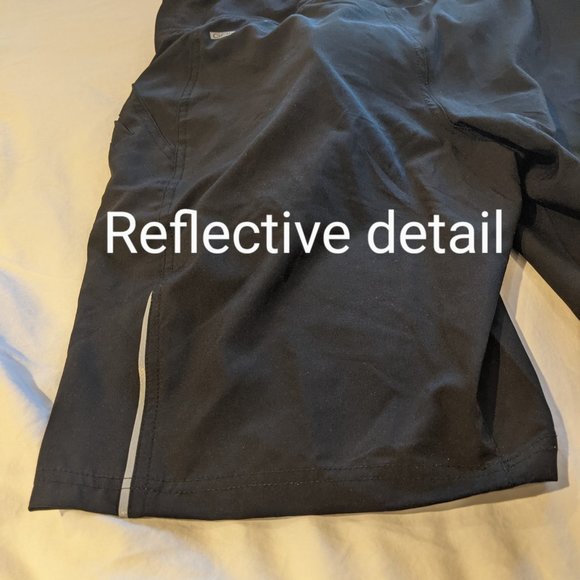 Louis Garneau Women’s Bike Walking Padded Pockets Reflective Black Short… - Picture 3 of 13